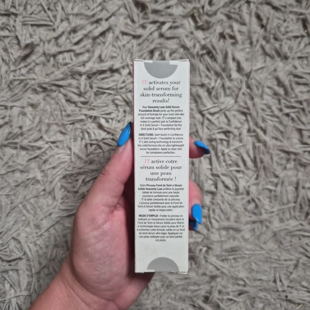 it Cosmetics Heavenly Luxe Solid Serum Foundation Brush No. 29 New NIB Sealed ✨️